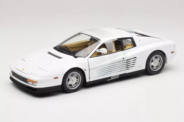 Hot Wheels Ferrari Testarossa 1984 Miami Vice 1:18 P9904
